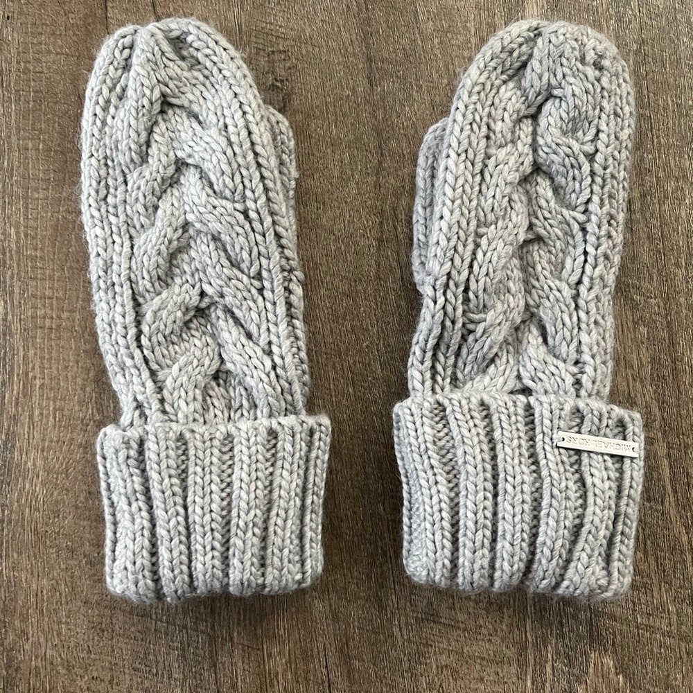 Micheal Kors Gloves